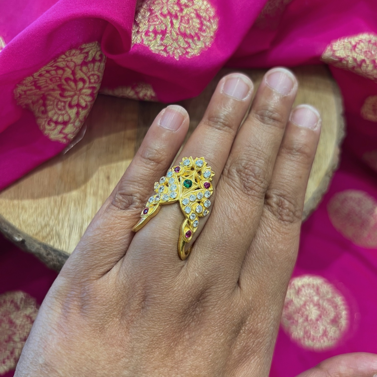 NANDANA COLLECTIONS Trending Namam Finger Vanki Ring Impon Design Stone Ring  Imitation Jewellery One Gram : Amazon.in: Fashion