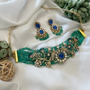Jolie Victorian Choker