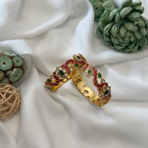 Pakshi Kundan Bangles