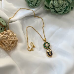 Raji Kundan Necklace