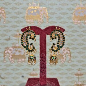 Kira Kundan Ear Cuff