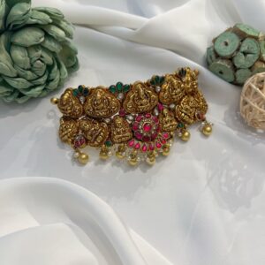 Lakshmi Nakash Choker