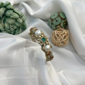 Riya Victorian Kada
